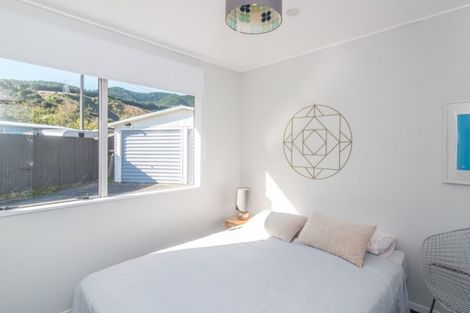 Photo of property in 5 Hookway Grove, Paraparaumu, 5032