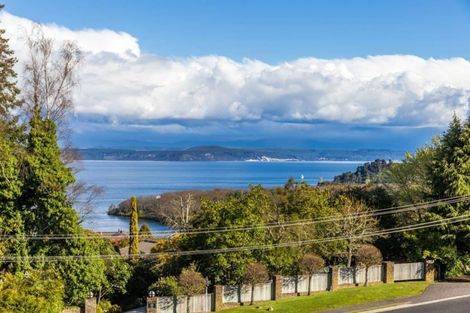 Photo of property in 58 Mapara Road, Acacia Bay, Taupo, 3385