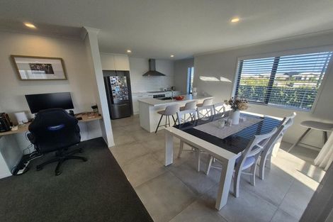 Photo of property in 34 Drylands Drive, Rolleston, 7614