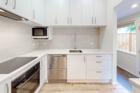 Photo of property in 124 Glenmore Street, Northland, Wellington, 6012