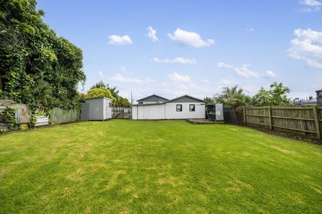 Photo of property in 44 Walmsley Road, Otahuhu, Auckland, 1062