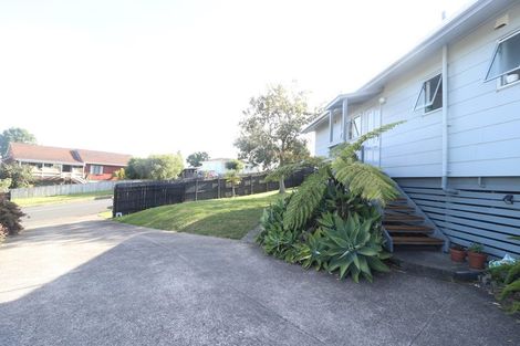 Photo of property in 7 Elizabeth Drive, West Harbour, Auckland, 0618