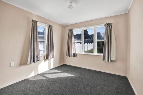 Photo of property in 10 Ramanui Avenue, Hawera, 4610