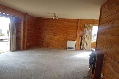 Photo of property in 7 Logan Way, Kelvin Grove, Palmerston North, 4414