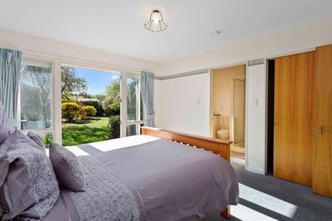 Photo of property in 5 Hilton Drive, Amberley, 7410