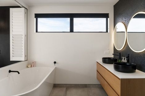 Photo of property in 553 Pukehina Parade, Pukehina, Te Puke, 3189