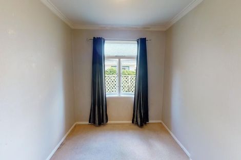 Photo of property in 11 Franklin Avenue, Hokowhitu, Palmerston North, 4410