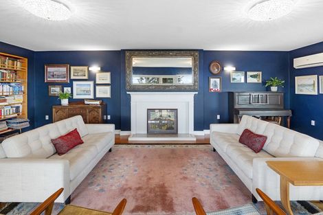 Photo of property in 211 Major Hornbrook Road, Mount Pleasant, Christchurch, 8081