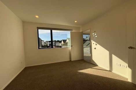 Photo of property in 19b Line Road, Glen Innes, Auckland, 1072