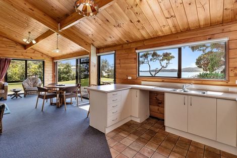 Photo of property in 121 Ohawini Road, Oakura, Hikurangi, 0184