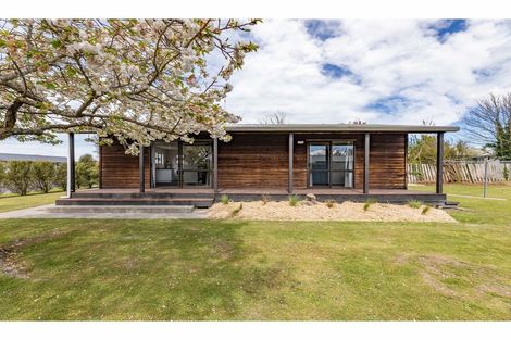 Photo of property in 6 Rimu Place, Oxford, 7430