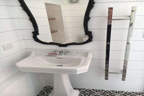 Photo of property in 3 Stafford Street, Mount Victoria, Wellington, 6011