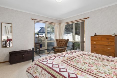 Photo of property in 17 Pampas Grove, Welcome Bay, Tauranga, 3112