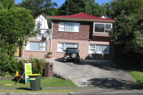 Photo of property in 35 Oaktree Avenue, Browns Bay, Auckland, 0630