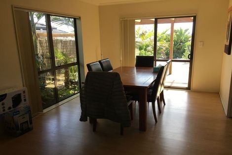 Photo of property in 37 Robin Brooke Drive, Flat Bush, Auckland, 2019