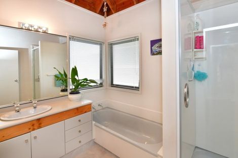 Photo of property in 58 Swann Beach Road, Stanmore Bay, Whangaparaoa, 0932