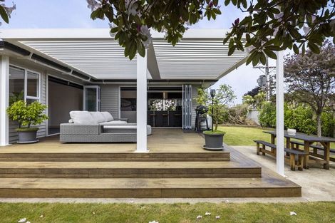 Photo of property in 2 Bideford Street, Brooklands, New Plymouth, 4310