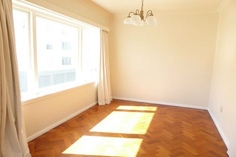 Photo of property in Rehutai Flats, 2/268 Oriental Parade, Oriental Bay, Wellington, 6011