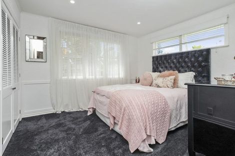 Photo of property in 29 Cobham Crescent, Kelston, Auckland, 0602