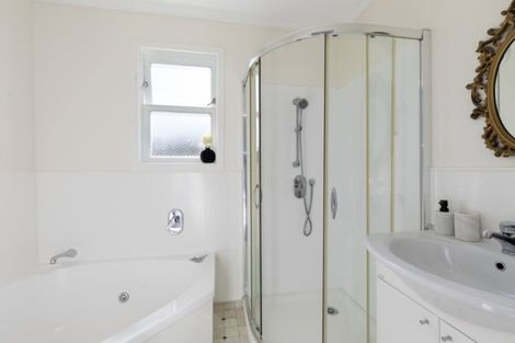 Photo of property in 22 Richard Grove, Stokes Valley, Lower Hutt, 5019