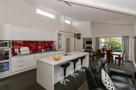 Photo of property in 48 Rodeo Drive, Kelvin Grove, Palmerston North, 4414