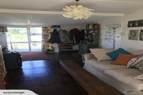 Photo of property in 24 Days Road, Lyttelton, 8082