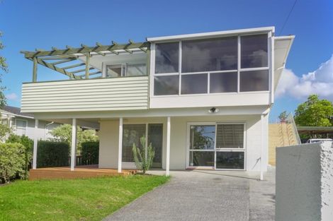 Photo of property in 157 Coronation Road, Hillcrest, Auckland, 0627