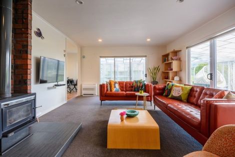 Photo of property in 81 Milton Terrace, Picton, 7220