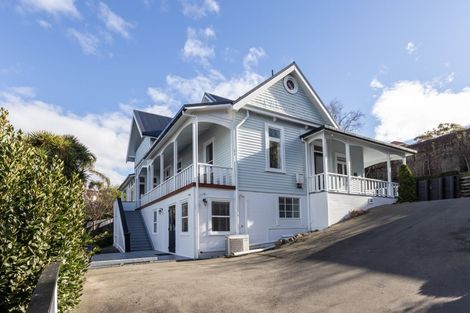 Photo of property in 10 Cobden Road, Bluff Hill, Napier, 4110
