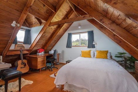 Photo of property in 12 Captain Cook Road, Cooks Beach, Whitianga, 3591