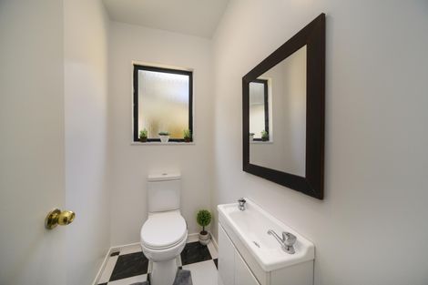 Photo of property in 44 Ruapehu Drive, Fitzherbert, Palmerston North, 4410