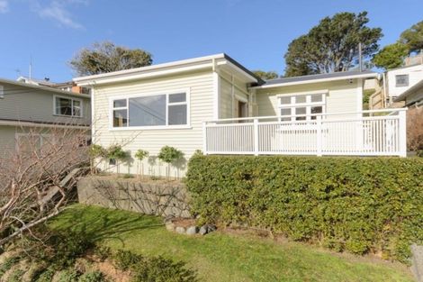 Photo of property in 27 Farnham Street, Mornington, Wellington, 6021