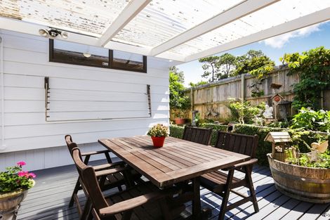 Photo of property in 26 Lewis Street, Blockhouse Bay, Auckland, 0600
