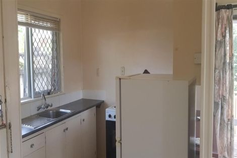 Photo of property in 3/16 Northall Road, New Lynn, Auckland, 0600