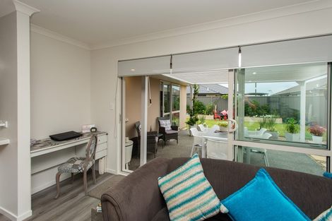 Photo of property in 9 Manganui Place, Te Awa, Napier, 4110