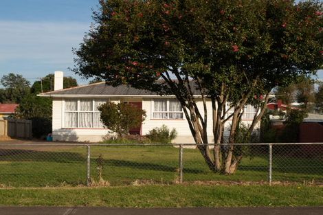 Photo of property in 56 Blake Road, Mangere East, Auckland, 2024