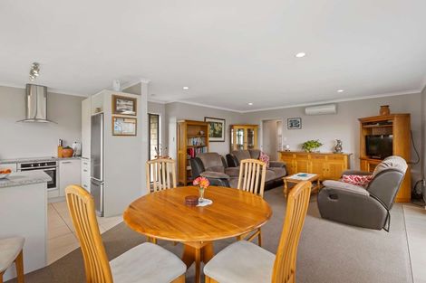 Photo of property in 9b Owens Road, Waiuku, 2123