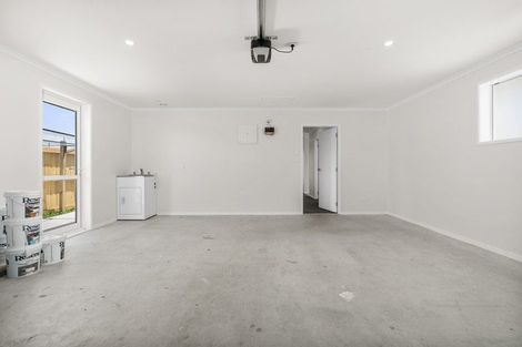 Photo of property in 30 Te Piriti Road, One Tree Point, 0118