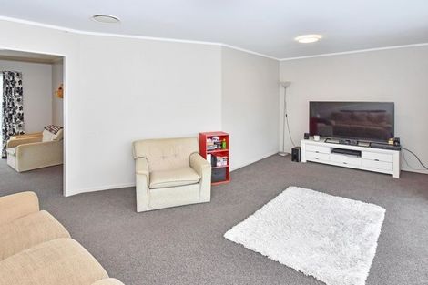 Photo of property in 6 Leila Place, Clover Park, Auckland, 2019