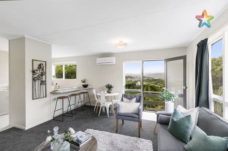 Photo of property in 10b Camellia Terrace, Maungaraki, Lower Hutt, 5010