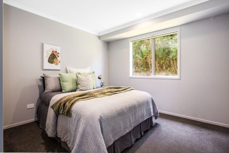 Photo of property in 34 Mooring Close, Whitby, Porirua, 5024