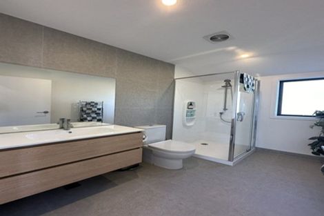 Photo of property in 2/48 Salisbury Road, Birkdale, Auckland, 0626