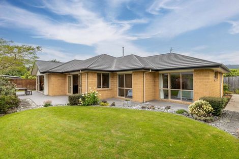 Photo of property in 14 Holbrook Way, Westmorland, Christchurch, 8025