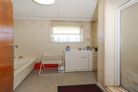 Photo of property in 76 Great South Road, Huntly, 3700