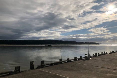 Photo of property in 22 Nelson Street, Foxton Beach, Foxton, 4815