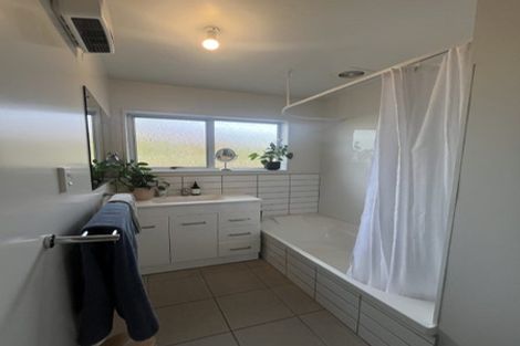 Photo of property in 1/74 Garreg Road, Bryndwr, Christchurch, 8052