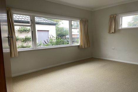 Photo of property in 11 College Street, Awapuni, Palmerston North, 4412