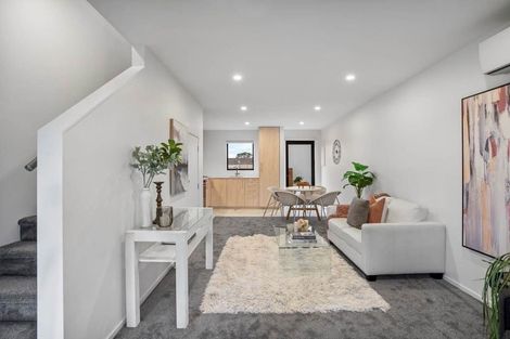 Photo of property in 4/137 Tirimoana Road, Te Atatu South, Auckland, 0602