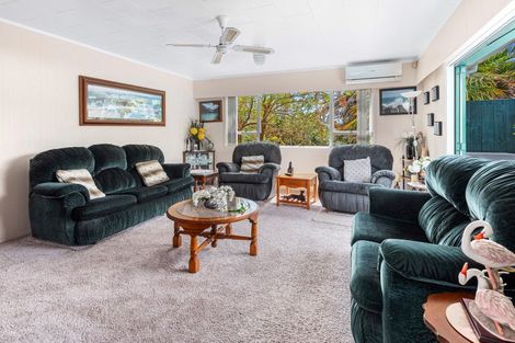 Photo of property in 2/3 Whangarei Heads Road, Onerahi, Whangarei, 0110