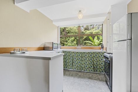 Photo of property in 52 Pitcairn Street, Oakura, 4314